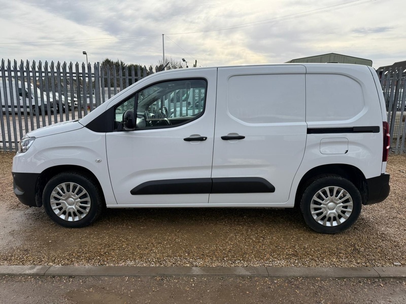 Toyota 1.5 BlueHDi Icon L1 H1 SWB PANEL VAN - WHITE