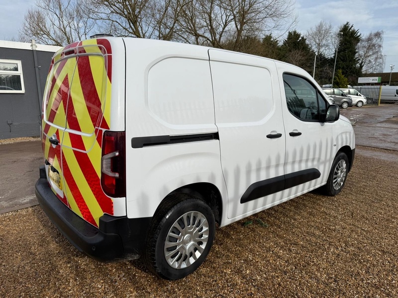 Toyota 1.5 BlueHDi Icon L1 H1 SWB PANEL VAN - WHITE