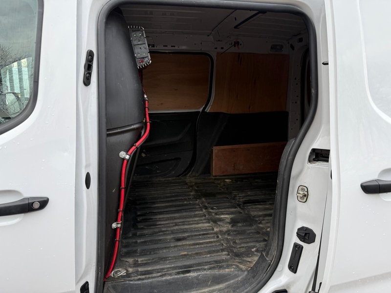 Toyota 1.5 BlueHDi Icon L1 H1 SWB PANEL VAN - WHITE