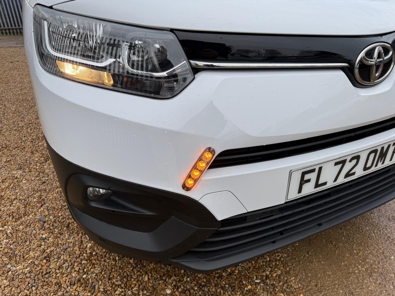 Toyota 1.5 BlueHDi Icon L1 H1 SWB PANEL VAN - WHITE