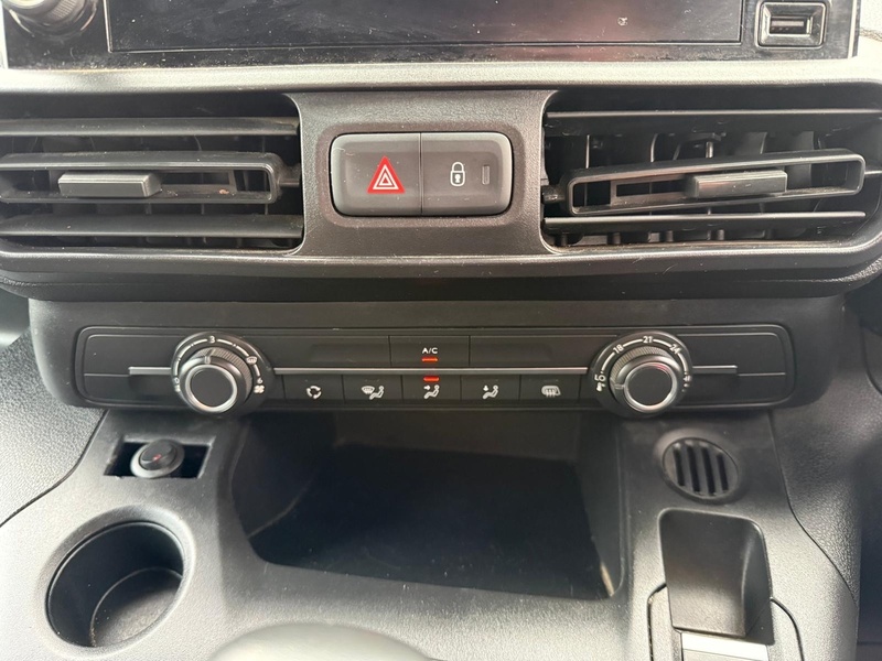 Toyota 1.5 BlueHDi Icon L1 H1 SWB PANEL VAN - WHITE