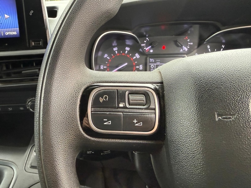 Toyota 1.5 BlueHDi Icon L1 H1 SWB PANEL VAN - WHITE