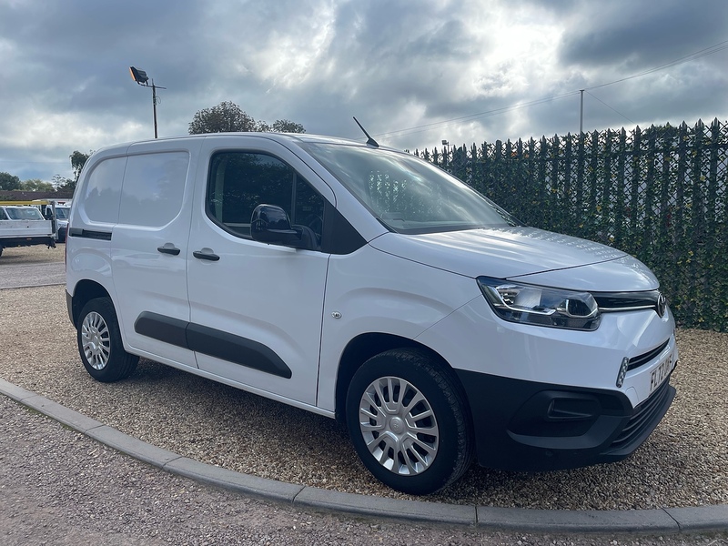 Toyota 1.5 BlueHDi Icon L1 H1 SWB PANEL VAN - WHITE