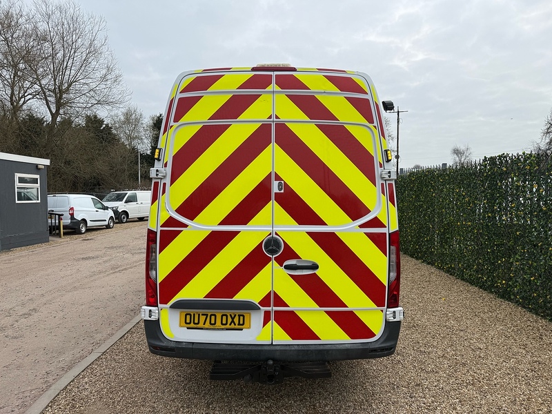 Mercedes-Benz 317 2.0 CDI 170bhp Progressive L3 LWB PANEL VAN - WHITE 2.0 5dr Panel Van Manual Diesel