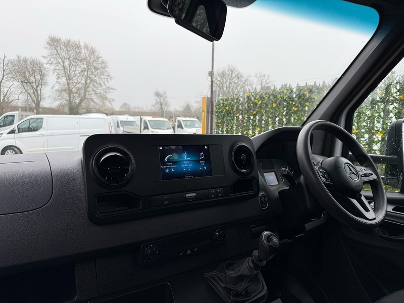 Mercedes-Benz 315 2.0 CDI Progressive L3 LWB DROPSIDE - WHITE