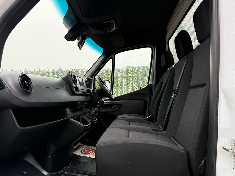 Mercedes-Benz 315 2.0 CDI Progressive L3 LWB DROPSIDE - WHITE