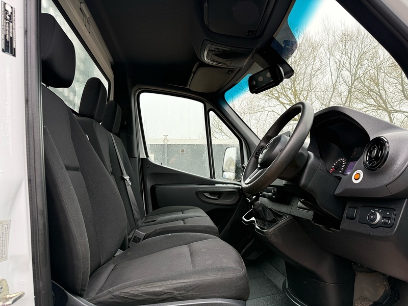 Mercedes-Benz 315 2.0 CDI Progressive L3 LWB DROPSIDE - WHITE