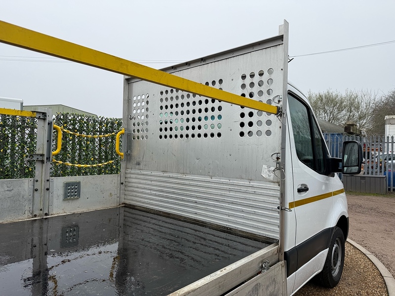 Mercedes-Benz 315 2.0 CDI Progressive L3 LWB DROPSIDE - WHITE