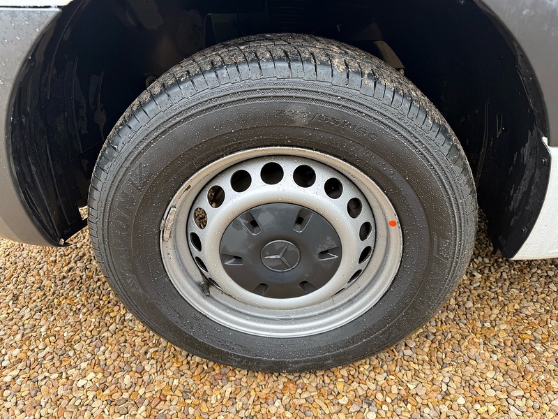 Mercedes-Benz 315 2.0 CDI Progressive L3 LWB DROPSIDE - WHITE