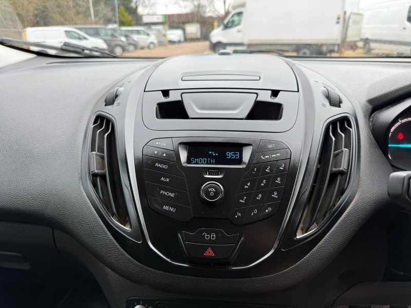 Ford EcoBoost Leader 1.0 L1 H1 SWB PANEL VAN - WHITE