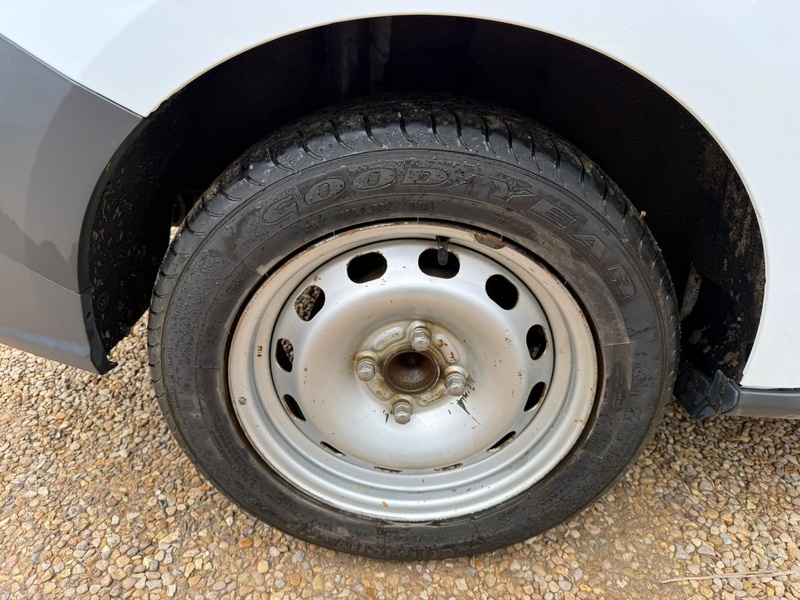 Ford EcoBoost Leader 1.0 L1 H1 SWB PANEL VAN - WHITE