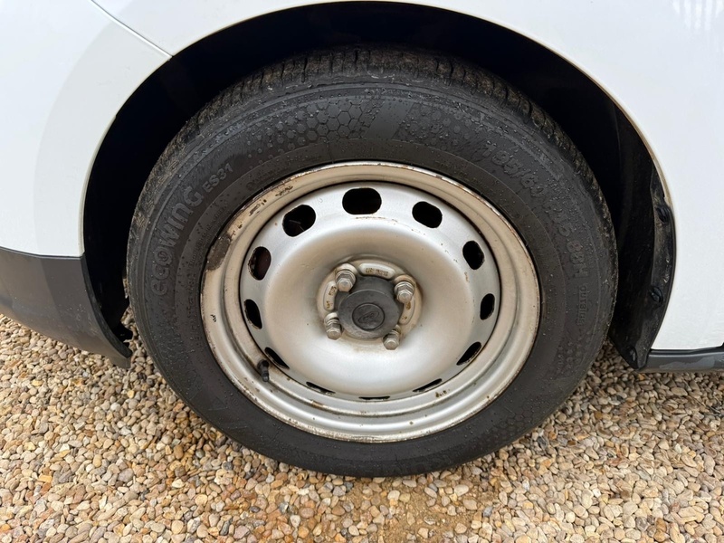 Ford EcoBoost Leader 1.0 L1 H1 SWB PANEL VAN - WHITE