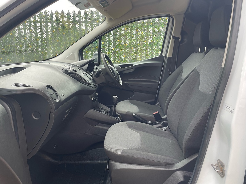 Ford EcoBoost Leader 1.0 L1 H1 SWB PANEL VAN - WHITE