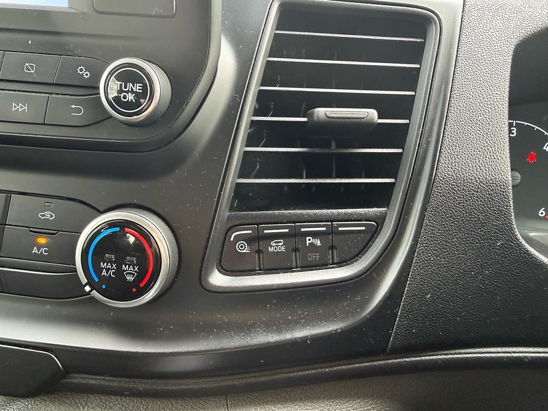 Ford 460 2.0 EcoBlue Leader L4 XLWB 17 SEATER MINIBUS - WHITE