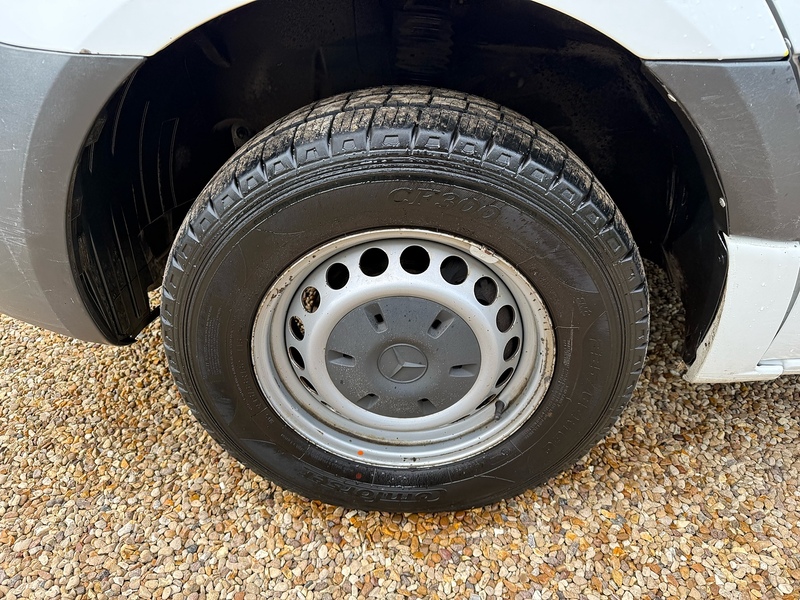 Mercedes-Benz 2.0 315 CDI Progressive Chassis Cab 2dr Diesel Manual RWD L3 Euro 6 (s/s) (150 ps)