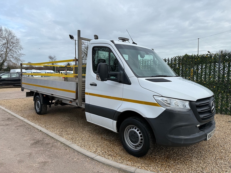 Mercedes-Benz 2.0 315 CDI Progressive Chassis Cab 2dr Diesel Manual RWD L3 Euro 6 (s/s) (150 ps)