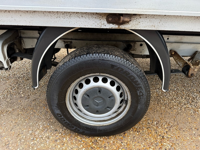 Mercedes-Benz 2.0 315 CDI Progressive Chassis Cab 2dr Diesel Manual RWD L3 Euro 6 (s/s) (150 ps)