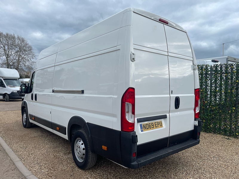 Citroen 2.2 BlueHDi 35 Enterprise Panel Van 5dr Diesel Manual L4 Extra High Roof Euro 6 (s/s) (Heavy) (140 ps)