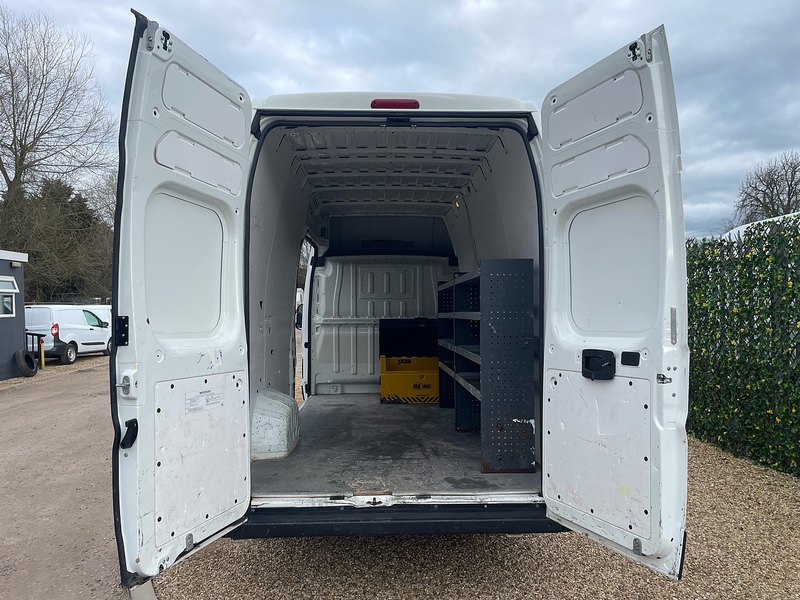 Citroen 2.2 BlueHDi 35 Enterprise Panel Van 5dr Diesel Manual L4 Extra High Roof Euro 6 (s/s) (Heavy) (140 ps)