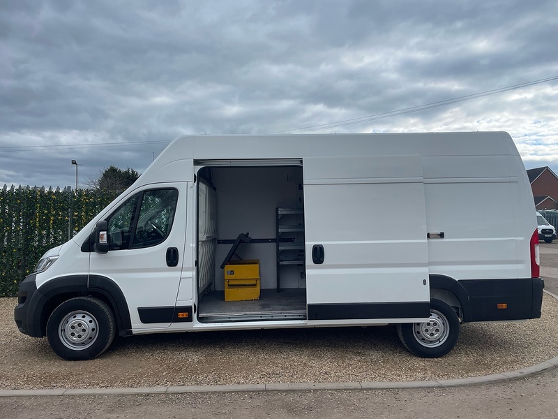 Citroen 2.2 BlueHDi 35 Enterprise Panel Van 5dr Diesel Manual L4 Extra High Roof Euro 6 (s/s) (Heavy) (140 ps)