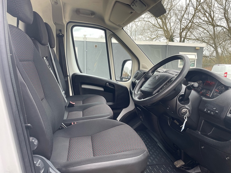 Citroen 2.2 BlueHDi 35 Enterprise Panel Van 5dr Diesel Manual L4 Extra High Roof Euro 6 (s/s) (Heavy) (140 ps)