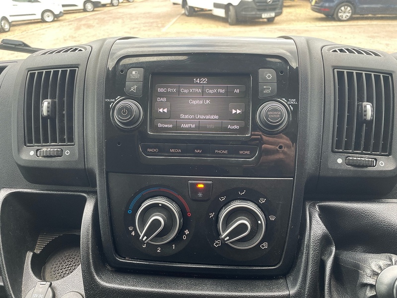 Citroen 2.2 BlueHDi 35 Enterprise Panel Van 5dr Diesel Manual L4 Extra High Roof Euro 6 (s/s) (Heavy) (140 ps)