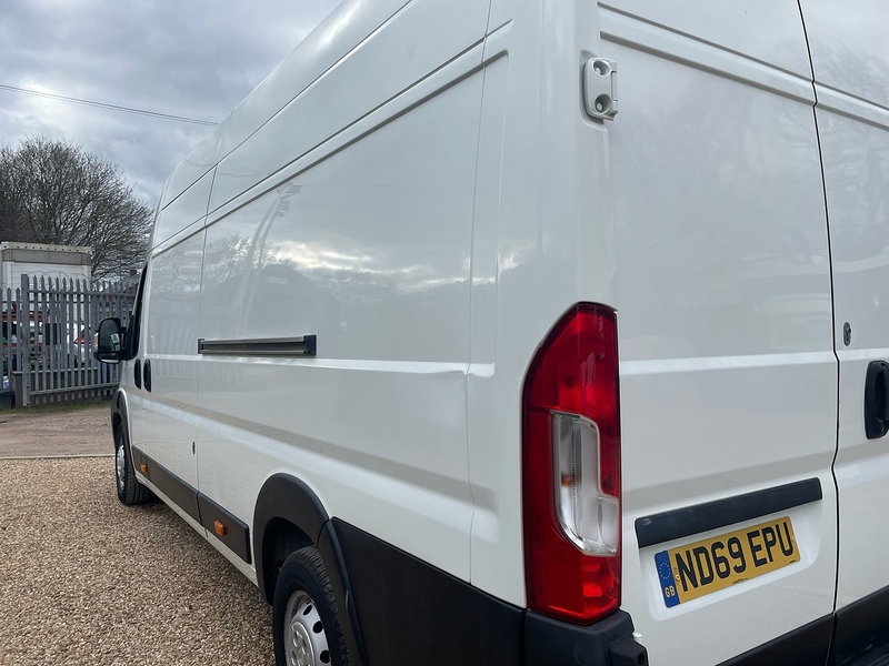 Citroen 2.2 BlueHDi 35 Enterprise Panel Van 5dr Diesel Manual L4 Extra High Roof Euro 6 (s/s) (Heavy) (140 ps)