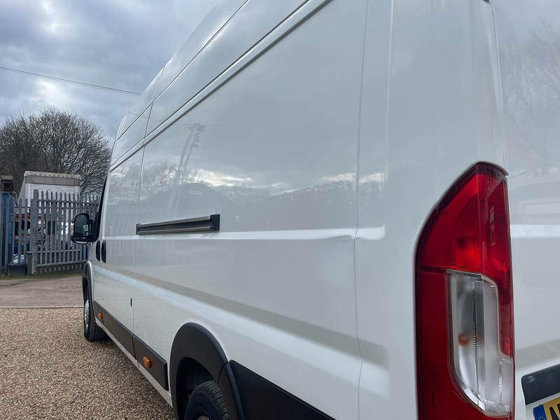 Citroen 2.2 BlueHDi 35 Enterprise Panel Van 5dr Diesel Manual L4 Extra High Roof Euro 6 (s/s) (Heavy) (140 ps)