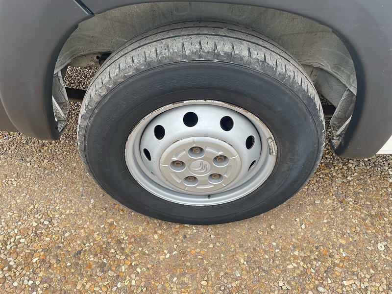 Citroen 2.2 BlueHDi 35 Enterprise Panel Van 5dr Diesel Manual L4 Extra High Roof Euro 6 (s/s) (Heavy) (140 ps)