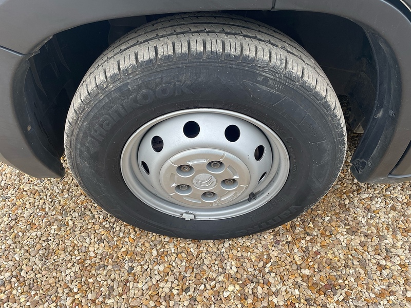 Citroen 2.2 BlueHDi 35 Enterprise Panel Van 5dr Diesel Manual L4 Extra High Roof Euro 6 (s/s) (Heavy) (140 ps)