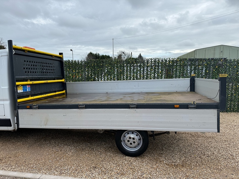 Peugeot BlueHDi 335 2.2 Built for Business L4 XLWB DROPSIDE - WHITE