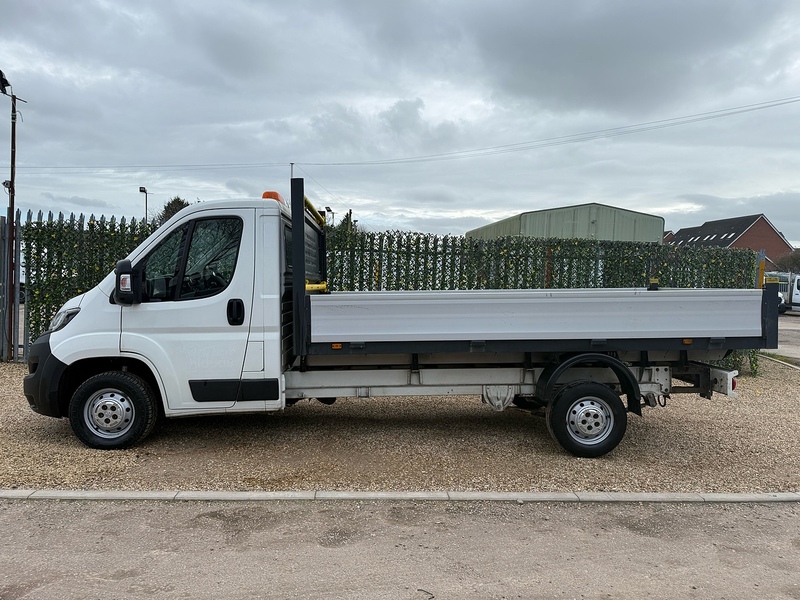 Peugeot BlueHDi 335 2.2 Built for Business L4 XLWB DROPSIDE - WHITE