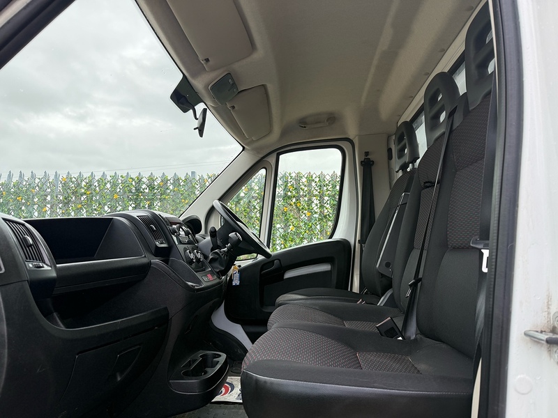 Peugeot BlueHDi 335 2.2 Built for Business L4 XLWB DROPSIDE - WHITE
