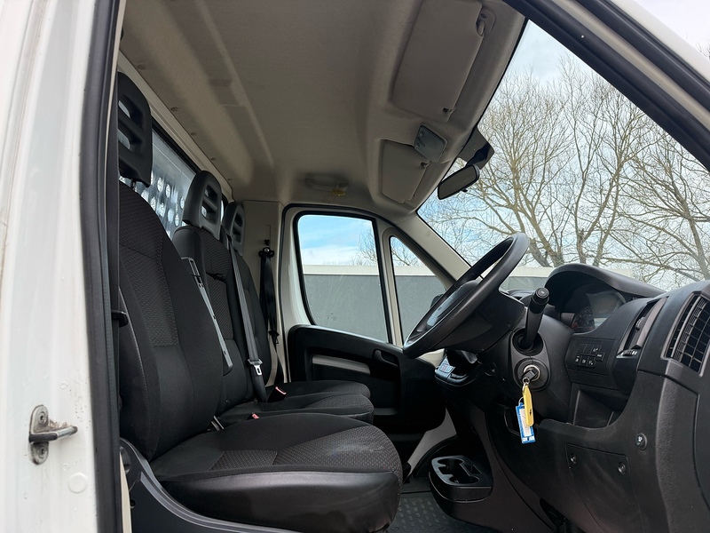 Peugeot BlueHDi 335 2.2 Built for Business L4 XLWB DROPSIDE - WHITE