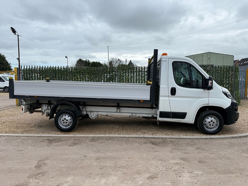 Peugeot BlueHDi 335 2.2 Built for Business L4 XLWB DROPSIDE - WHITE