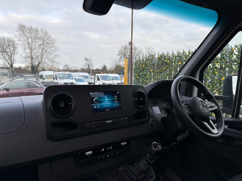 Mercedes-Benz 315 2.0 CDI Progressive L3 LWB 14ft DROPSIDE TAIL LIFT - WHITE