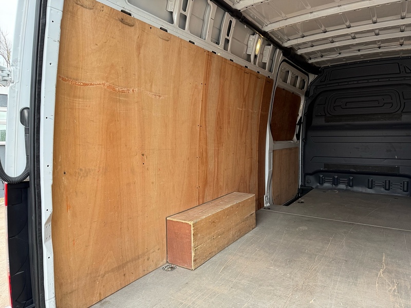 Mercedes-Benz 315 2.0 CDI Progressive L3 LWB PANEL VAN - WHITE