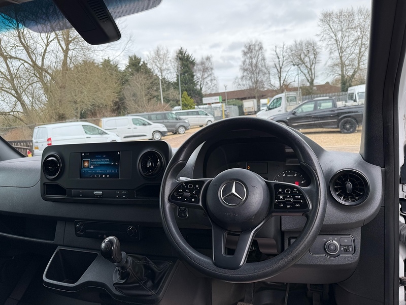 Mercedes-Benz 315 2.0 CDI Progressive L3 LWB PANEL VAN - WHITE