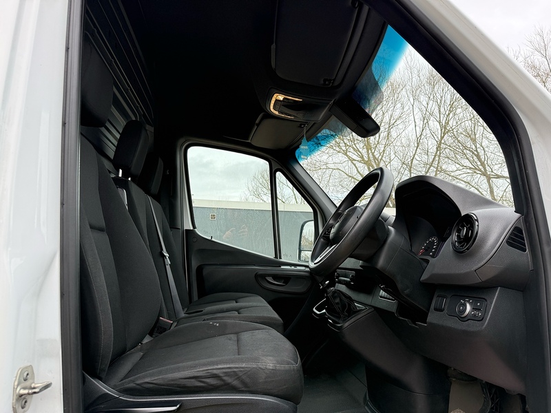 Mercedes-Benz 315 2.0 CDI Progressive L3 LWB PANEL VAN - WHITE