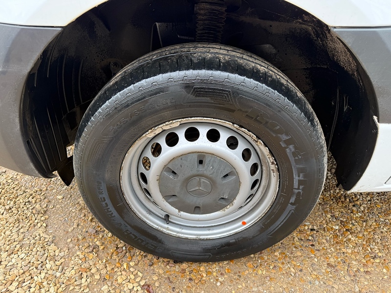 Mercedes-Benz 315 2.0 CDI Progressive L3 LWB PANEL VAN - WHITE