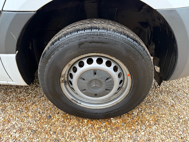 Mercedes-Benz 315 2.0 CDI Progressive L3 LWB PANEL VAN - WHITE