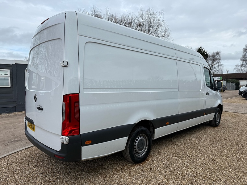 Mercedes-Benz 315 2.0 CDI Progressive L3 LWB PANEL VAN - WHITE