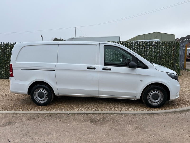 Mercedes-Benz 114 1.7 CDI Progressive L2 H1 LWB PANEL VAN - WHITE