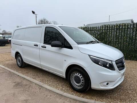 114 1.7 CDI Progressive L2 H1 LWB PANEL VAN - WHITE