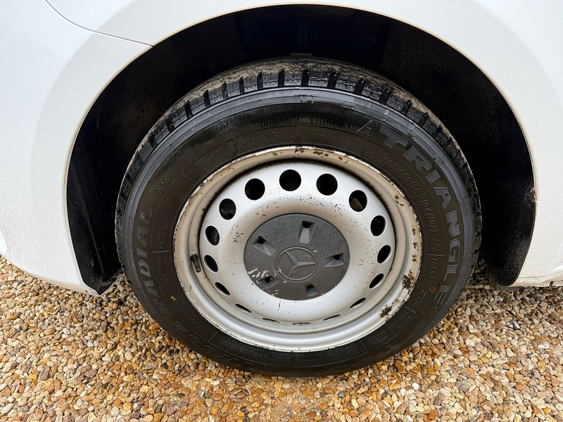 Mercedes-Benz 114 1.7 CDI Progressive L2 H1 LWB PANEL VAN - WHITE