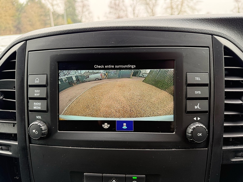 Mercedes-Benz 114 1.7 CDI Progressive L2 H1 LWB PANEL VAN - WHITE