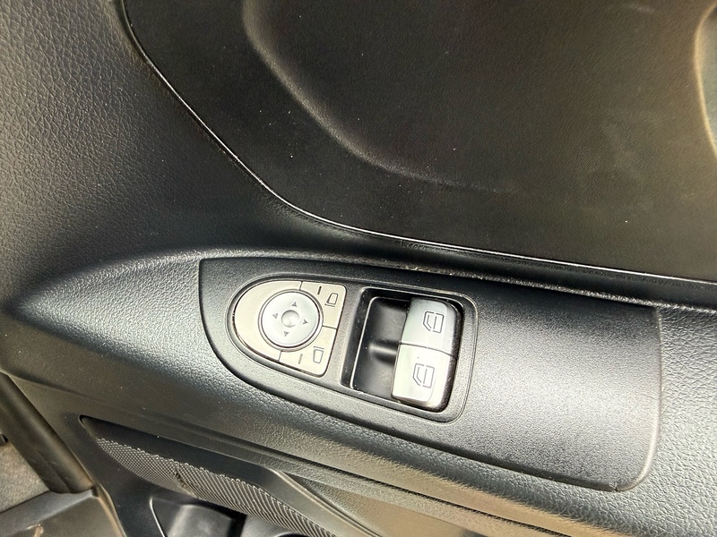 Mercedes-Benz 114 1.7 CDI Progressive L2 H1 LWB PANEL VAN - WHITE