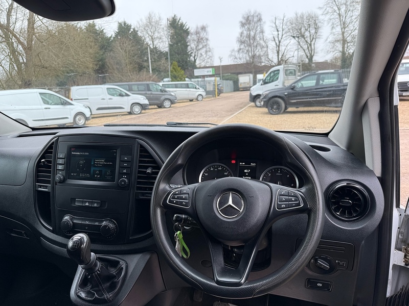 Mercedes-Benz 114 1.7 CDI Progressive L2 H1 LWB PANEL VAN - WHITE