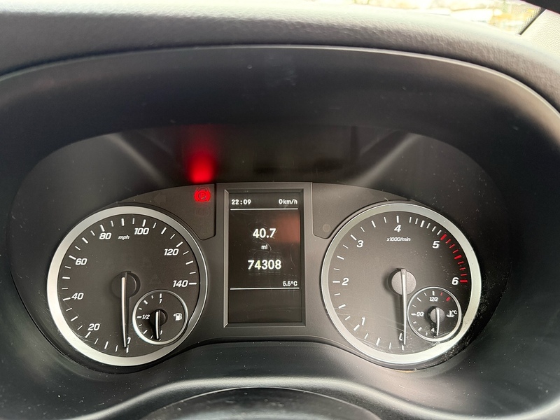 Mercedes-Benz 114 1.7 CDI Progressive L2 H1 LWB PANEL VAN - WHITE