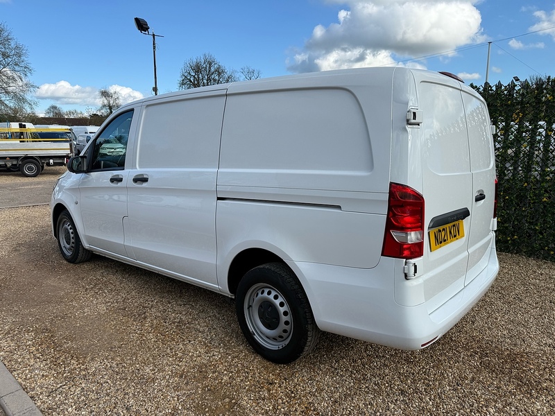 Mercedes-Benz 114 1.7 CDI Progressive L2 H1 LWB PANEL VAN - WHITE
